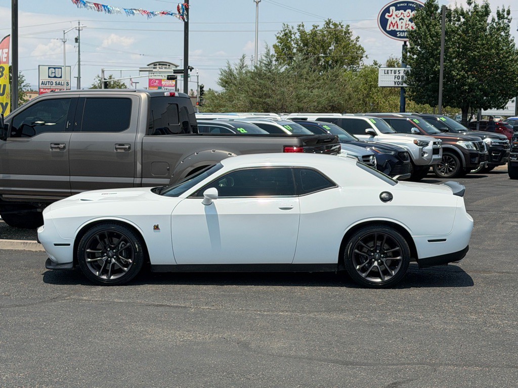 2020 Dodge Challenger Image 2
