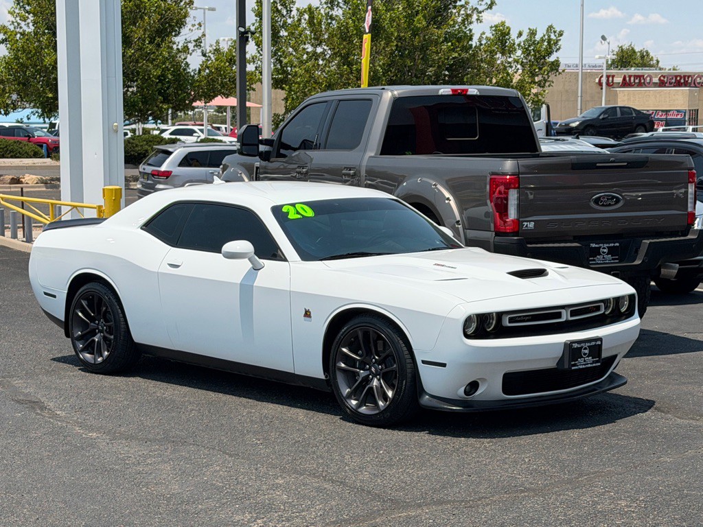 2020 Dodge Challenger Image 4