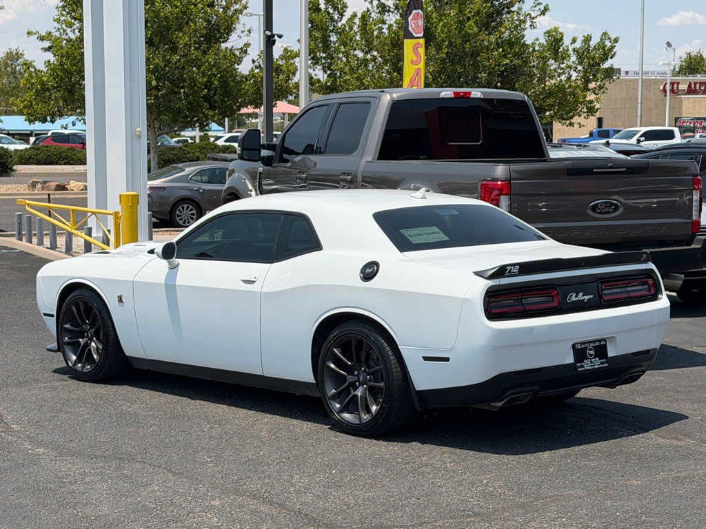 2020 Dodge Challenger Image 39