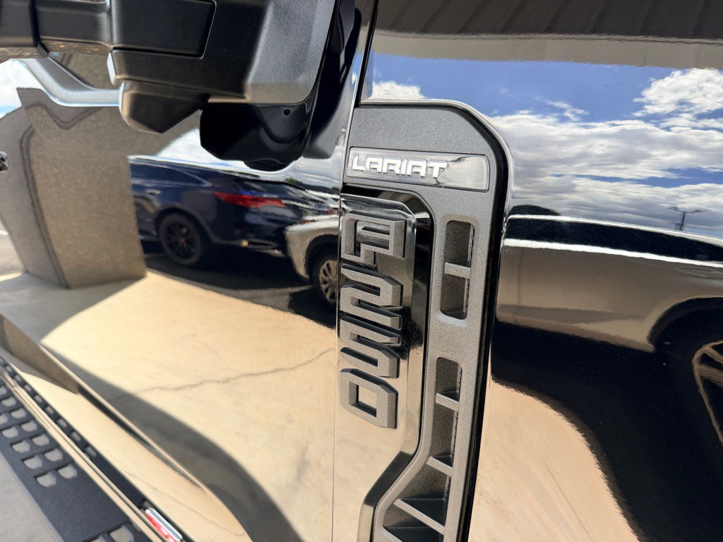 2023 Ford F-250 Image 31