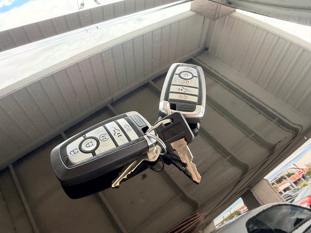 2023 Ford F-250 Image 32