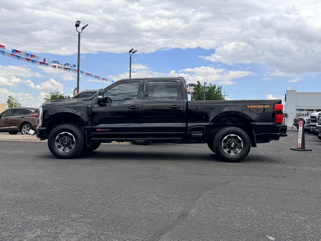 2023 Ford F-250 Image 38