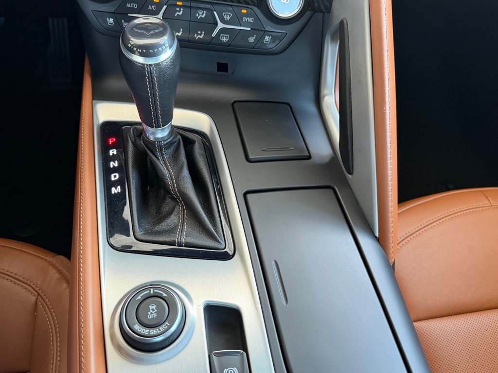 2015 Chevrolet Corvette Image 17
