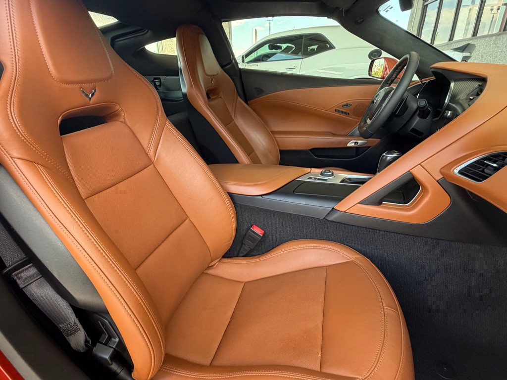 2015 Chevrolet Corvette Image 24