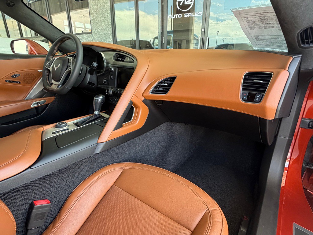 2015 Chevrolet Corvette Image 25