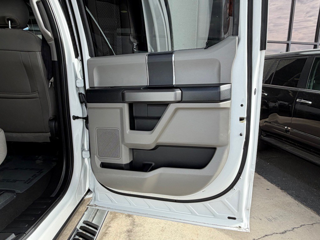 2019 Ford F-250 Image 32