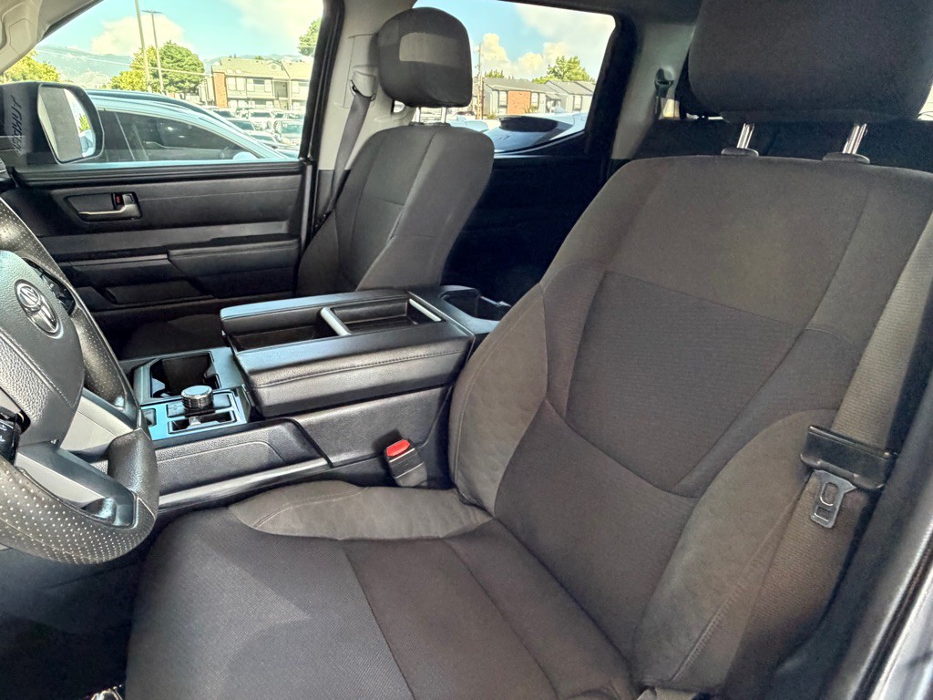2023 Toyota Tundra Image 6