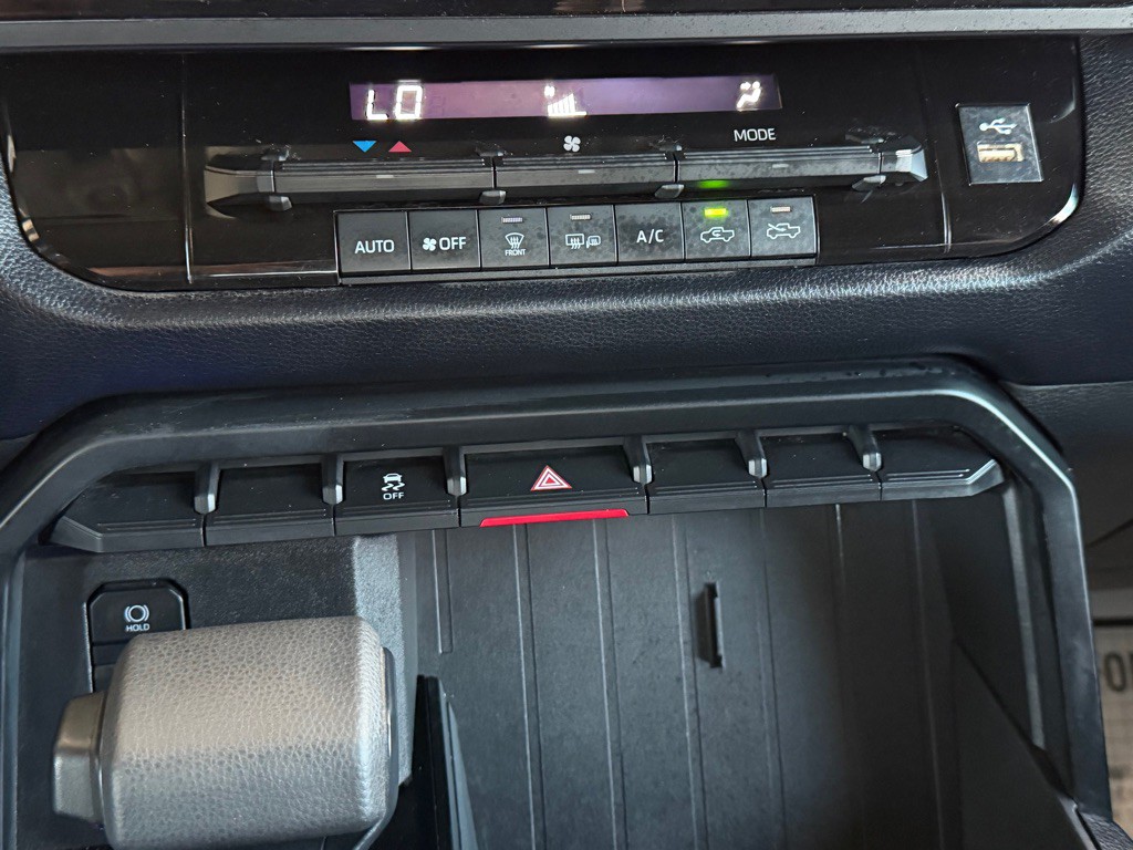 2023 Toyota Tundra Image 14