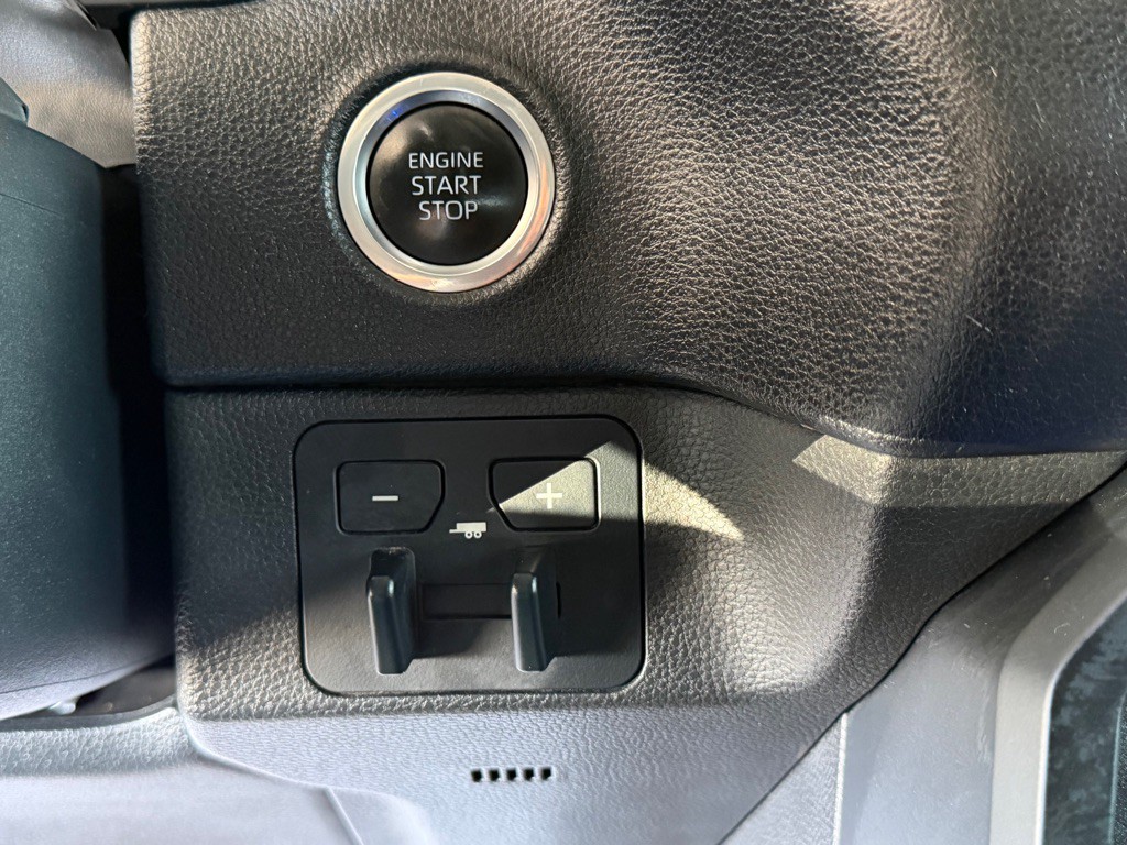 2023 Toyota Tundra Image 16