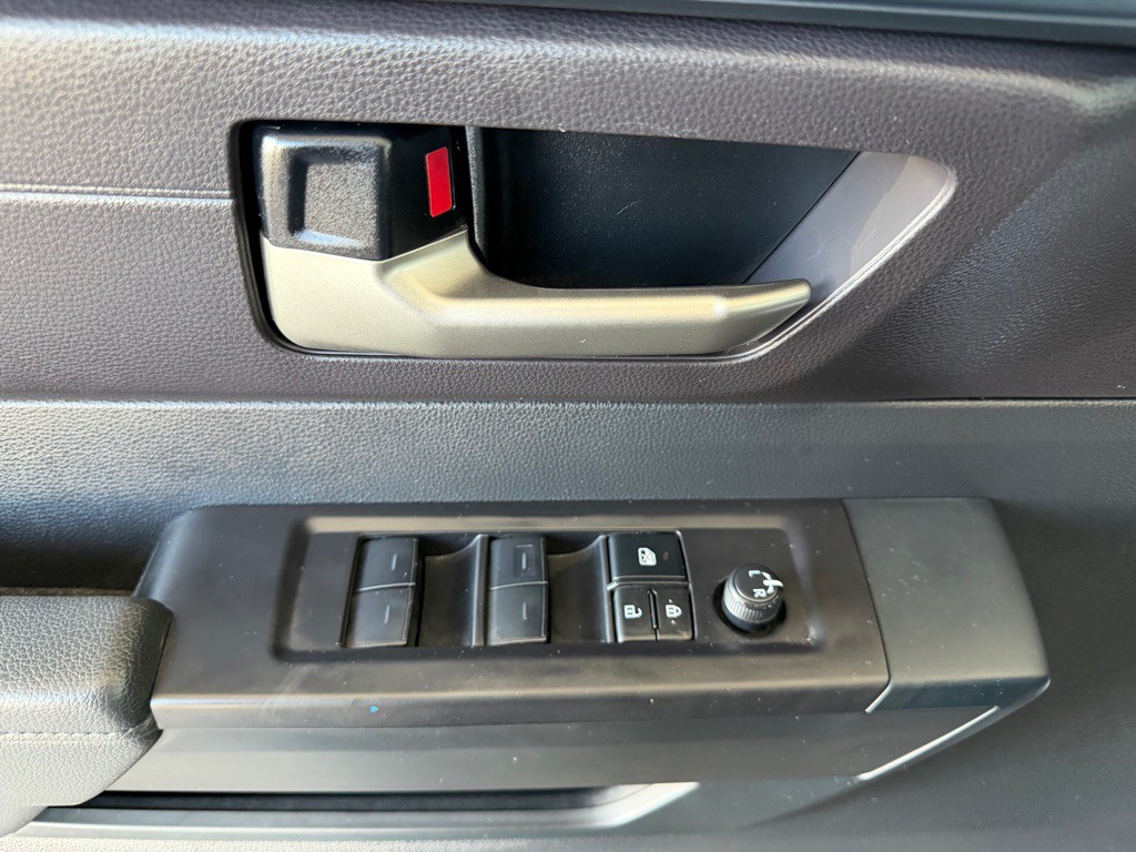 2023 Toyota Tundra Image 21