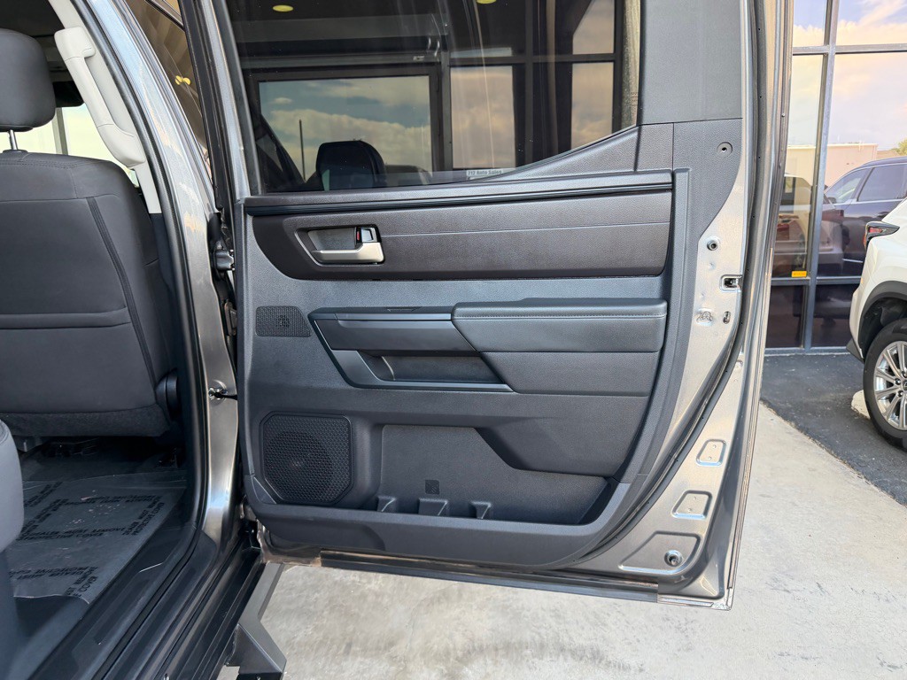 2023 Toyota Tundra Image 33