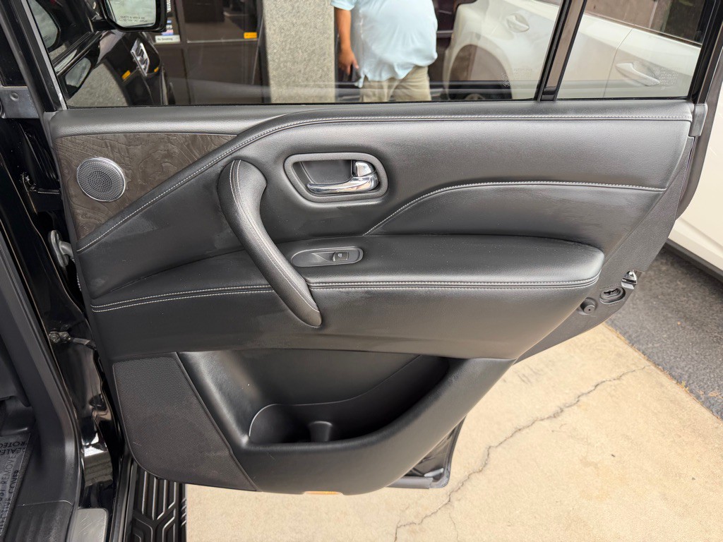 2020 INFINITI QX80 Image 38