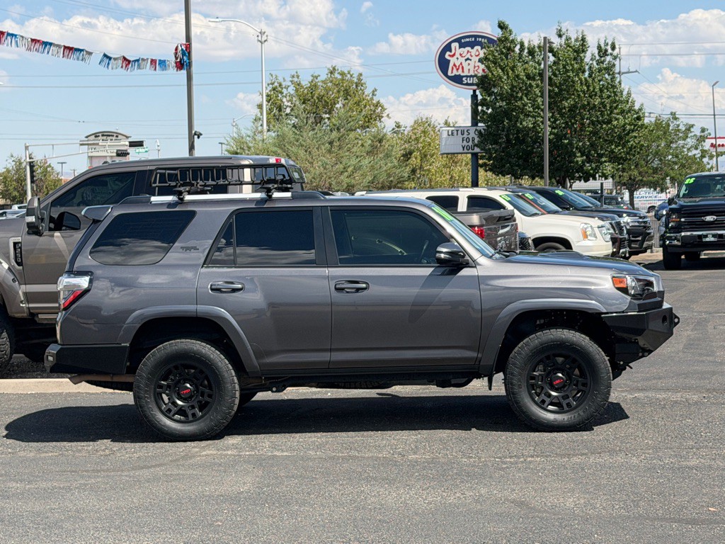 2016 Toyota 4Runner Image 3