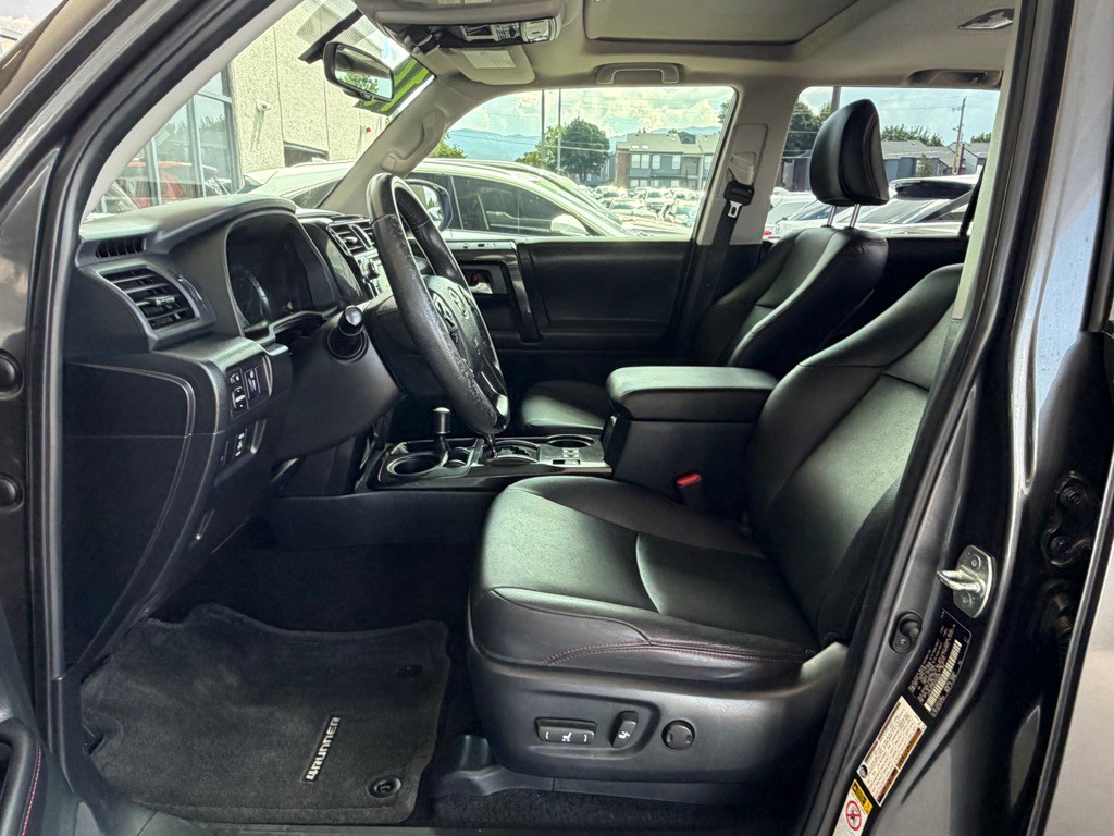 2016 Toyota 4Runner Image 5