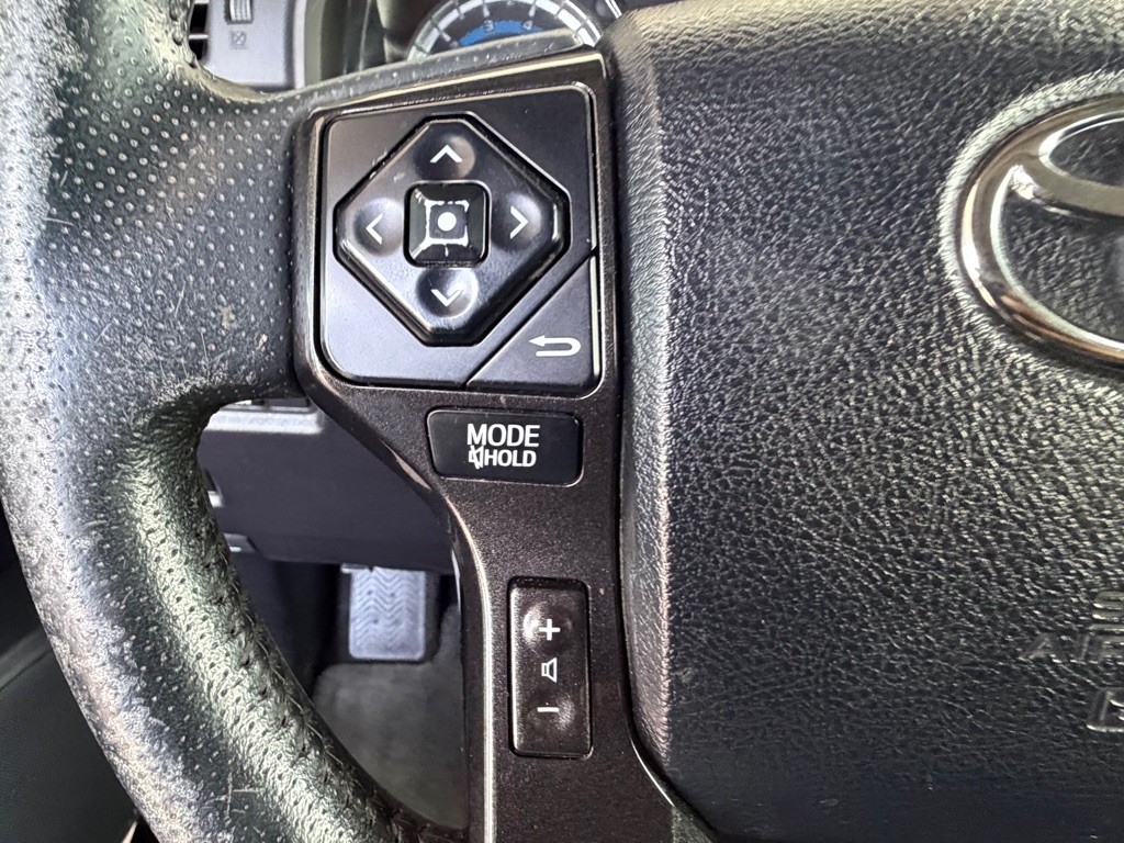 2016 Toyota 4Runner Image 10