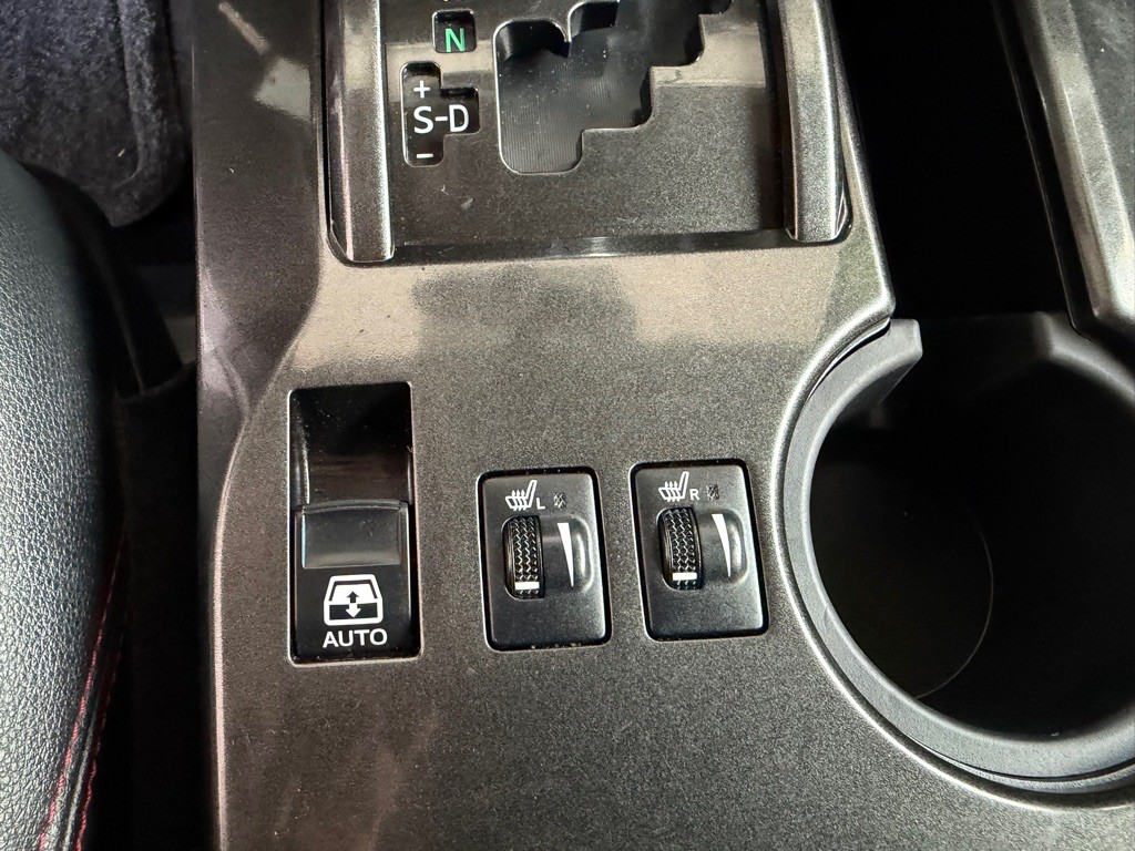 2016 Toyota 4Runner Image 15
