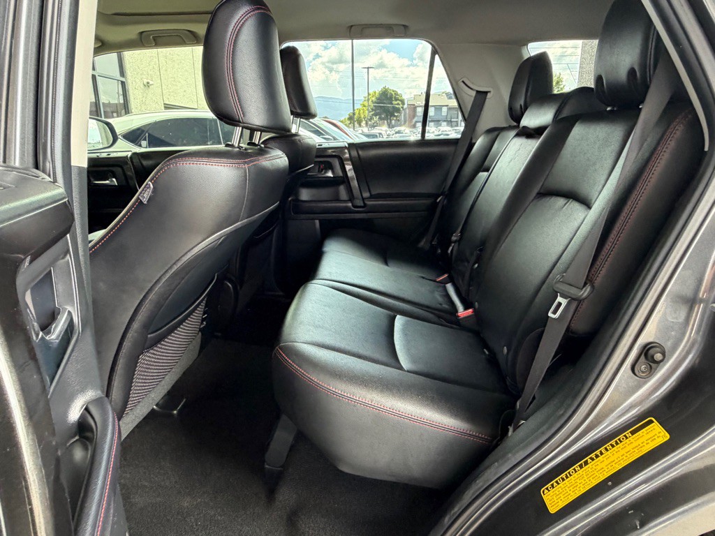 2016 Toyota 4Runner Image 21