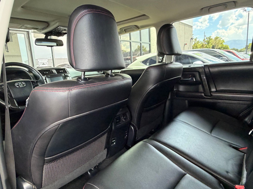 2016 Toyota 4Runner Image 23