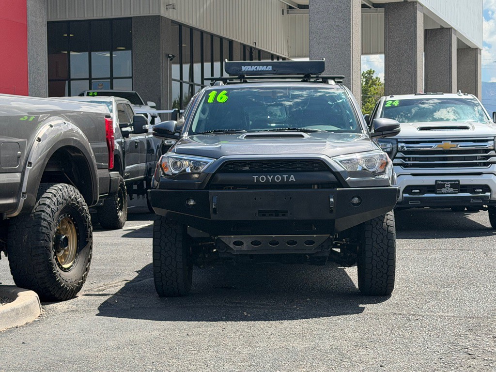 2016 Toyota 4Runner Image 38