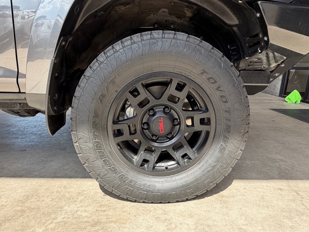 2016 Toyota 4Runner Image 55