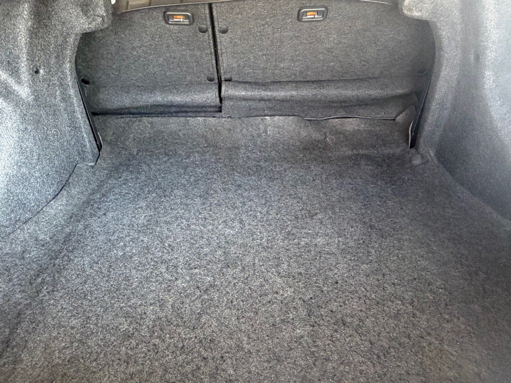 2012 Toyota Yaris Image 19