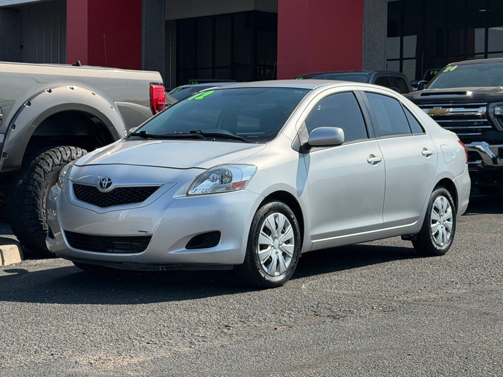 2012 Toyota Yaris Image 31