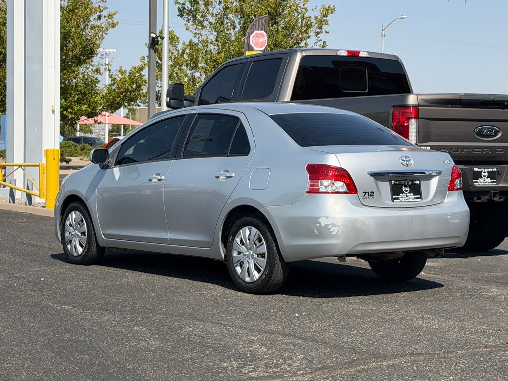 2012 Toyota Yaris Image 35