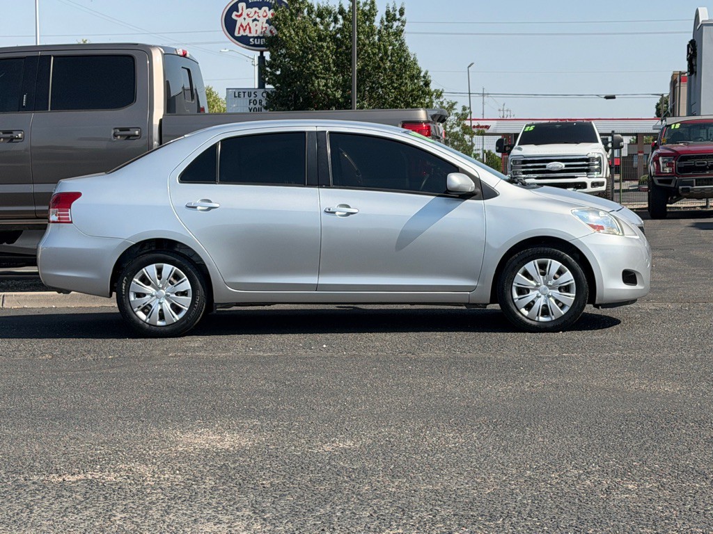 2012 Toyota Yaris Image 41