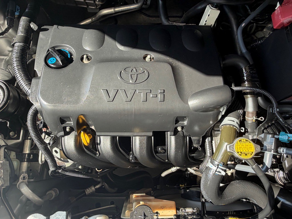 2012 Toyota Yaris Image 45