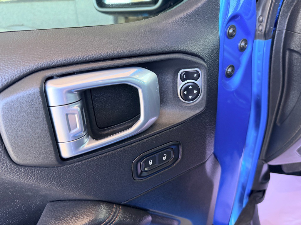 2021 Jeep Wrangler Unlimited Image 9