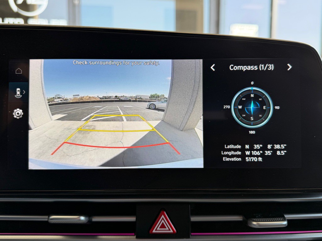 2025 Hyundai Elantra Image 13