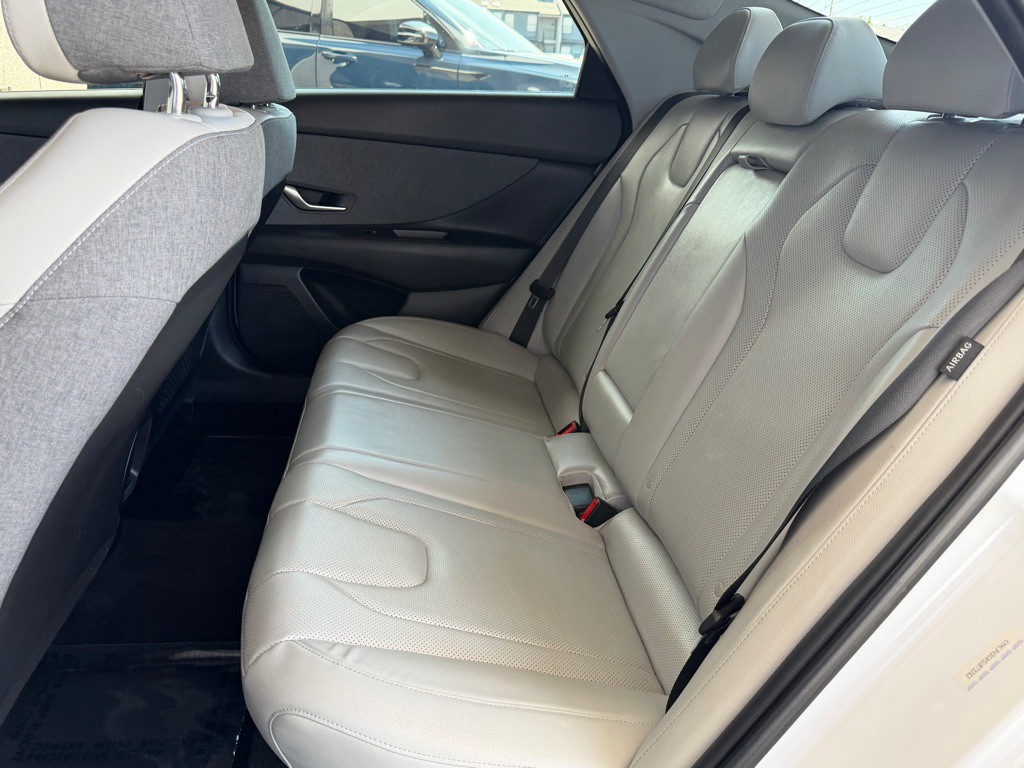 2025 Hyundai Elantra Image 20