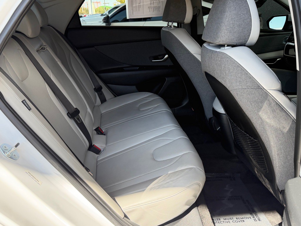2025 Hyundai Elantra Image 29