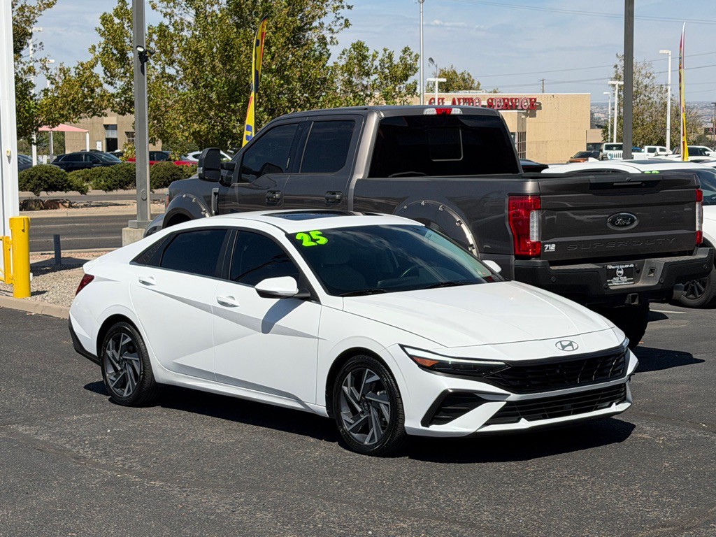 2025 Hyundai Elantra Image 51