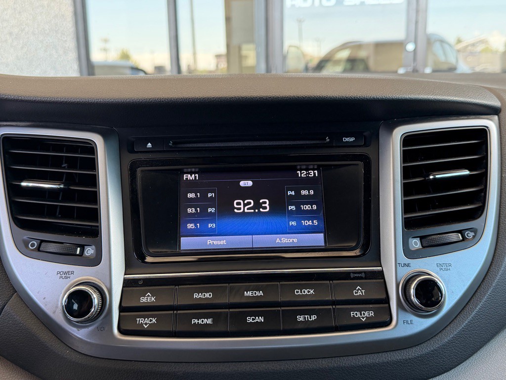 2017 Hyundai Tucson Image 12