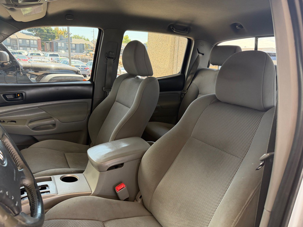 2011 Toyota Tacoma Image 6
