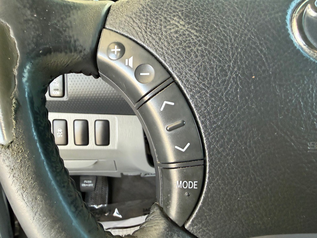 2011 Toyota Tacoma Image 10