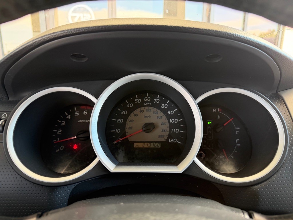 2011 Toyota Tacoma Image 11