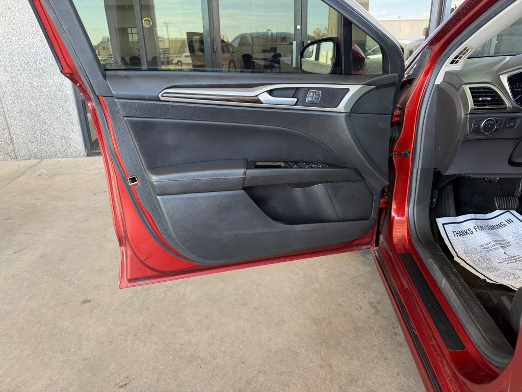 2014 Ford Fusion Image 19