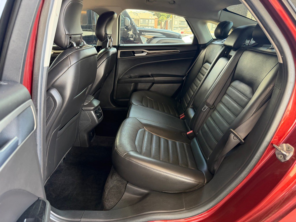 2014 Ford Fusion Image 21