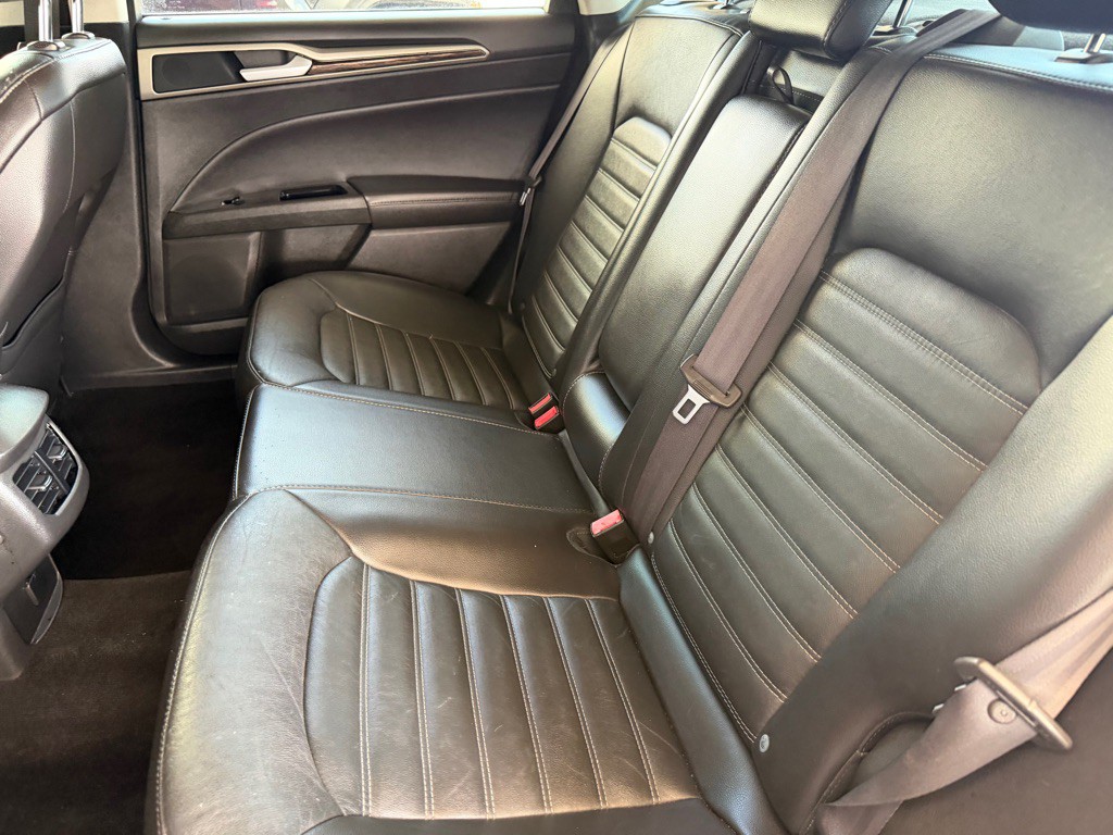 2014 Ford Fusion Image 22