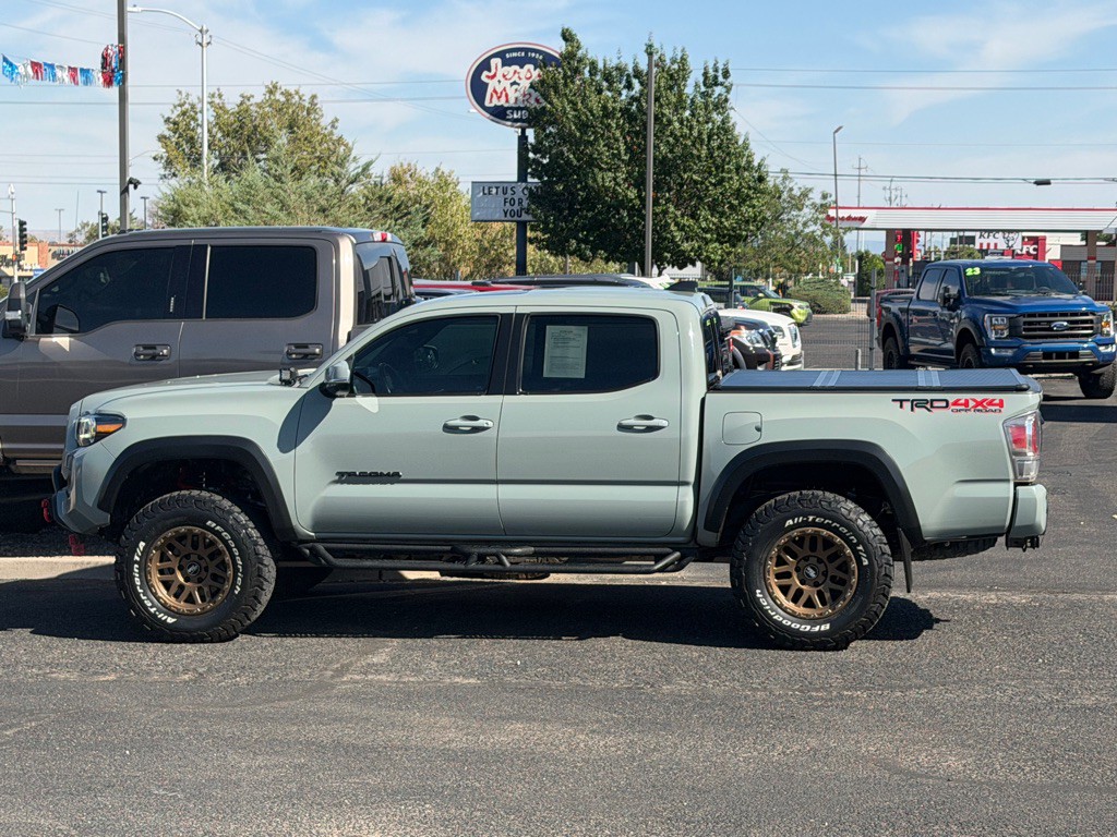 2022 Toyota Tacoma Image 2