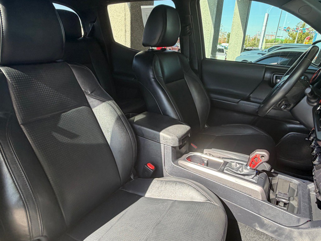 2022 Toyota Tacoma Image 33