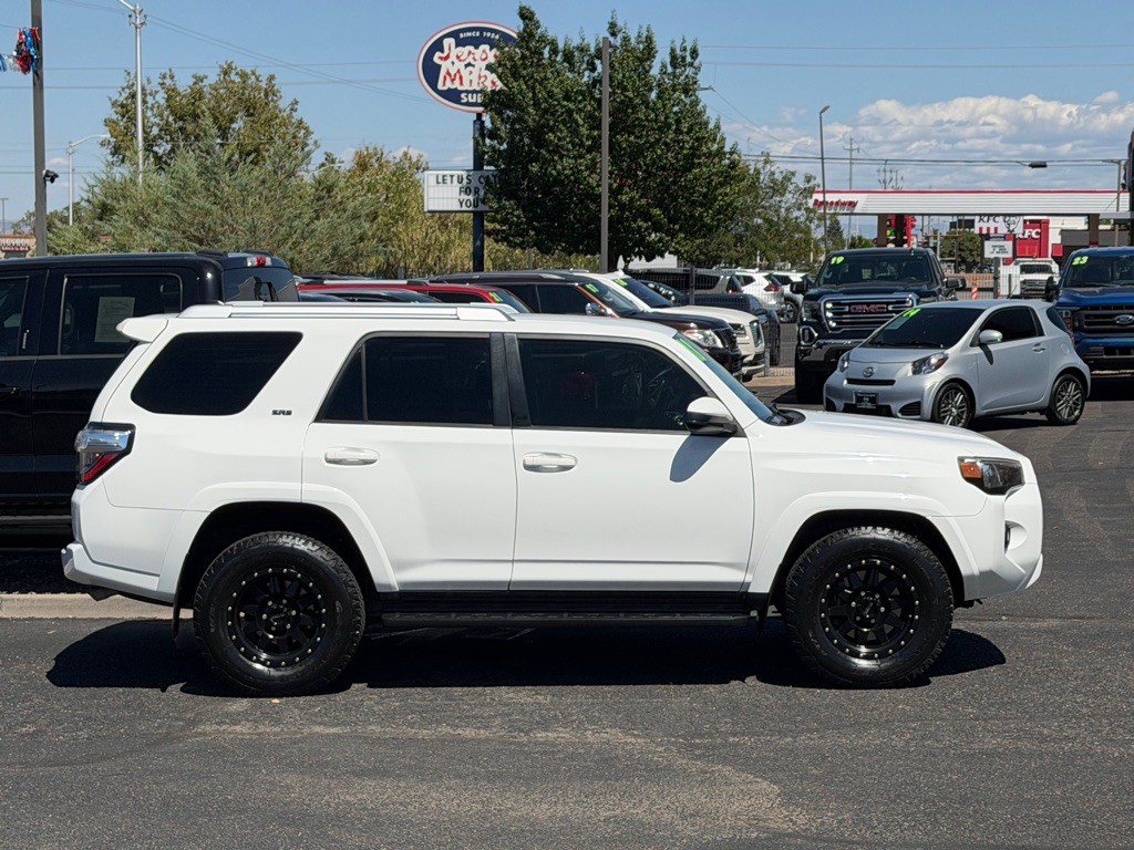 2018 Toyota 4Runner Image 3
