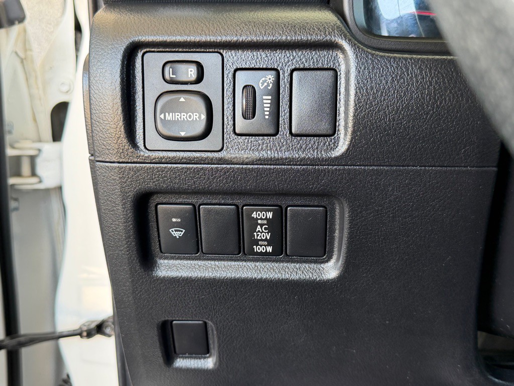 2018 Toyota 4Runner Image 16