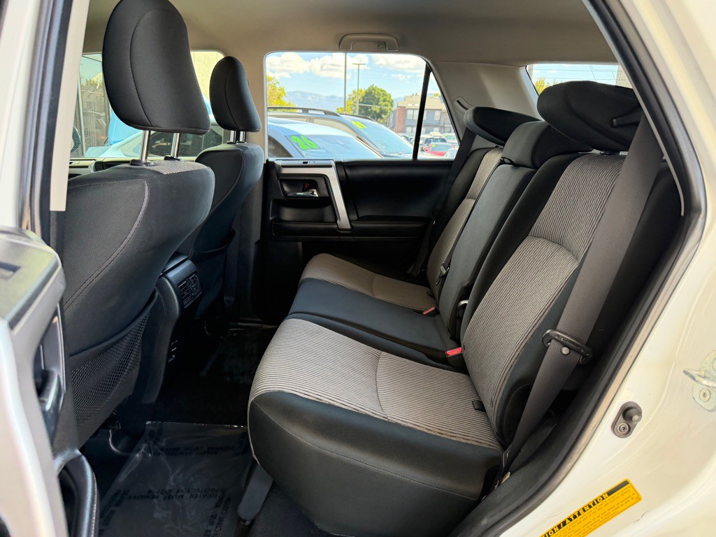 2018 Toyota 4Runner Image 21
