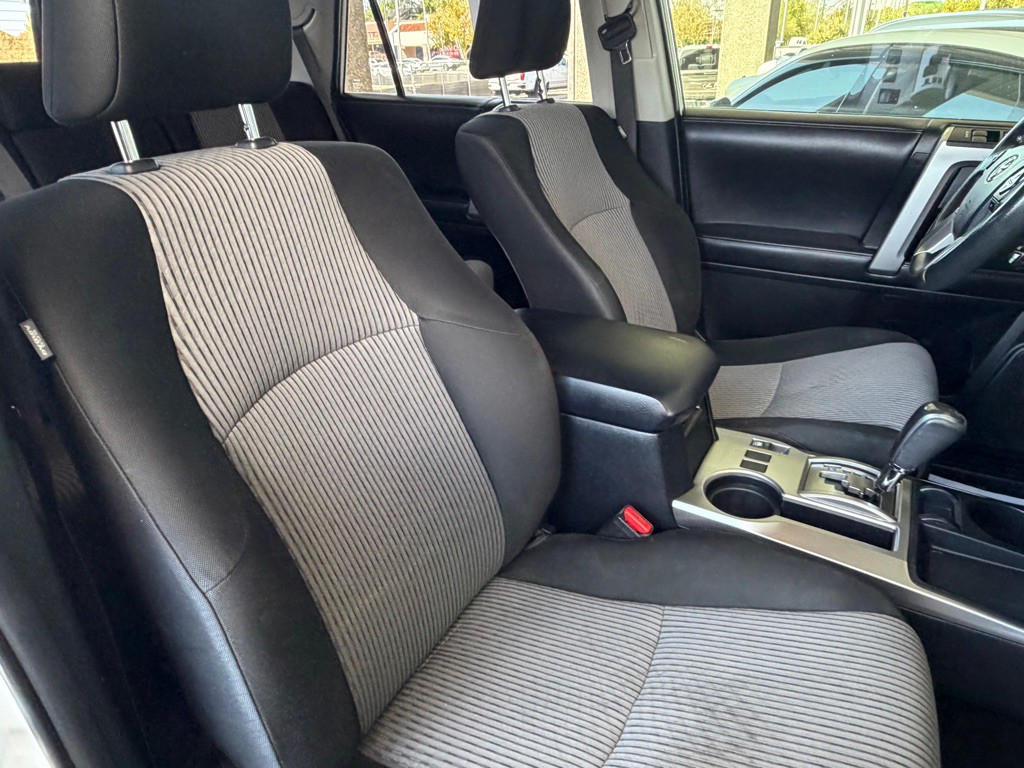 2018 Toyota 4Runner Image 34