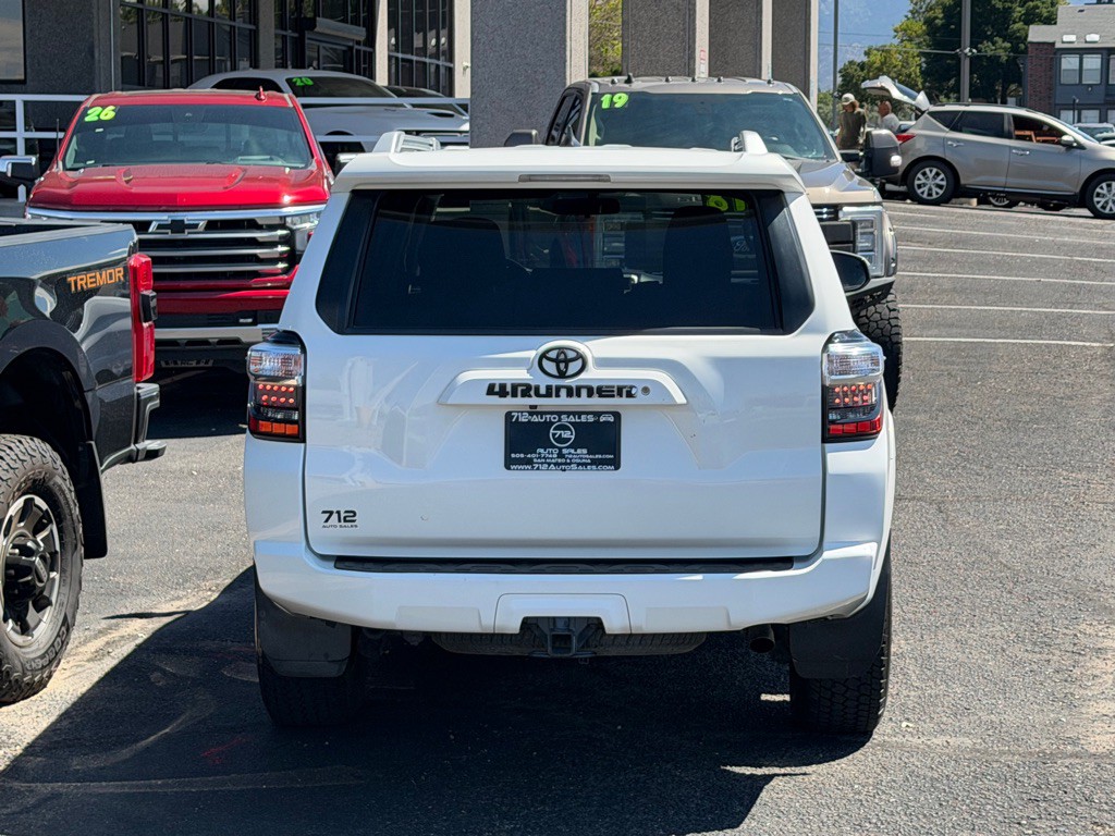 2018 Toyota 4Runner Image 48