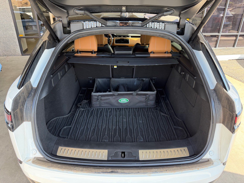 2020 Land Rover Range Rover Image 25