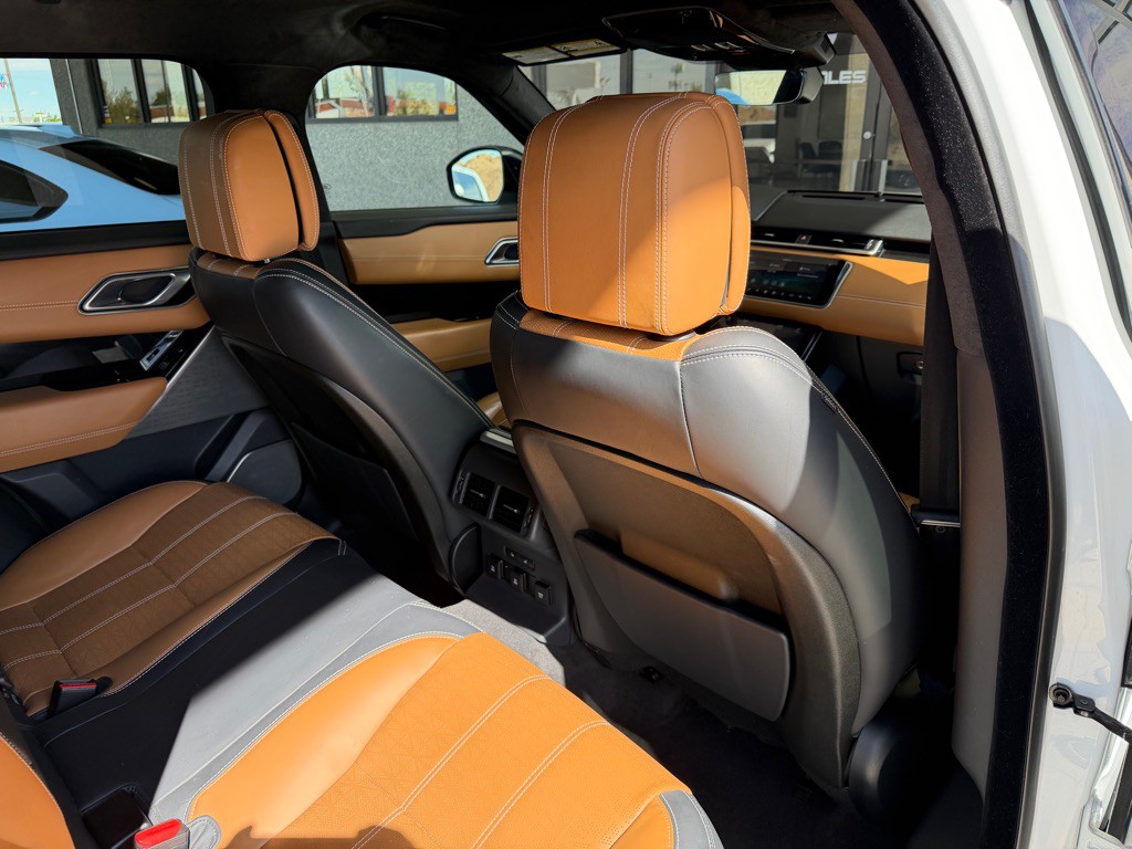 2020 Land Rover Range Rover Image 30